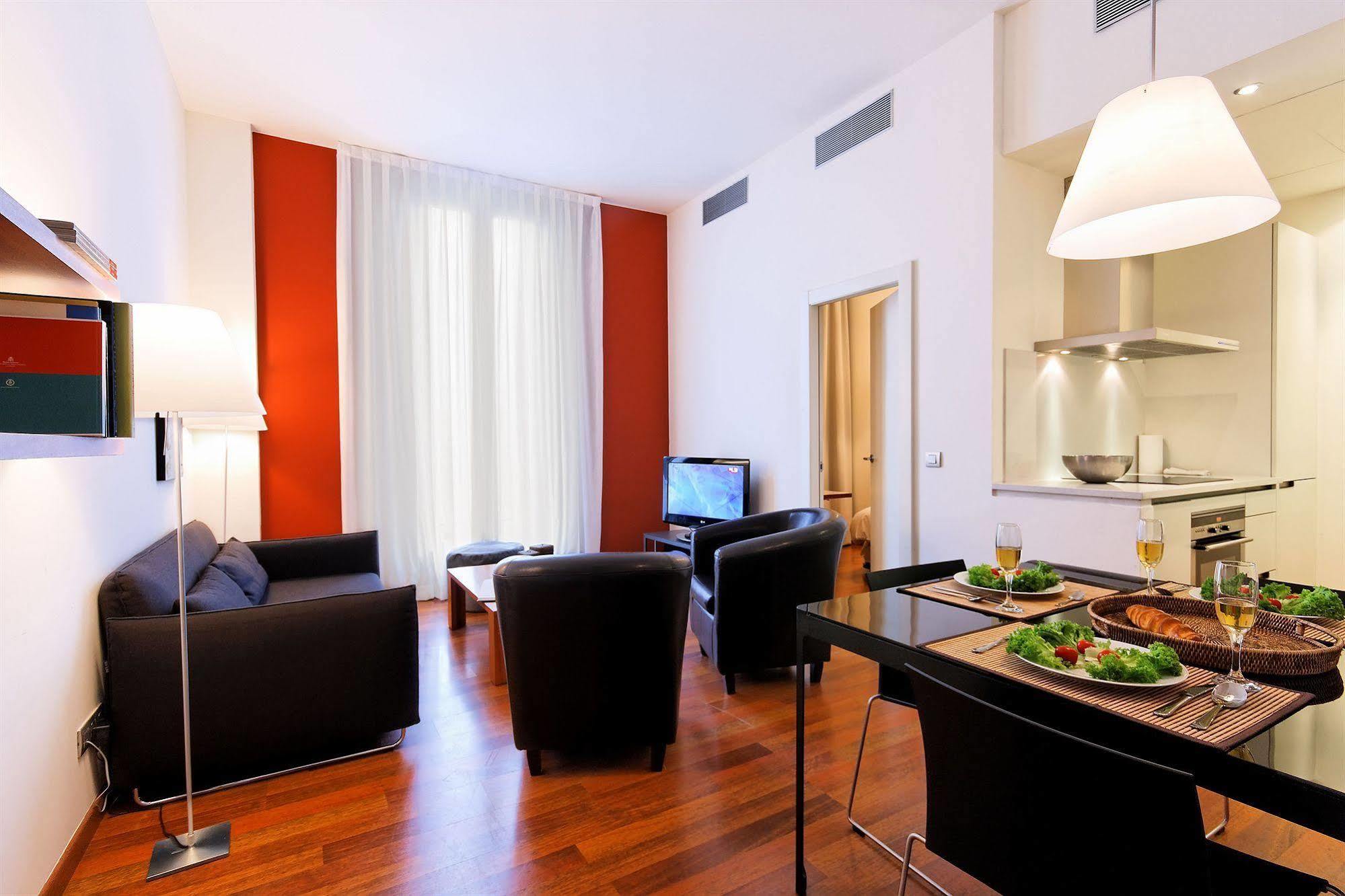 Inside Barcelona Apartments Mercat Экстерьер фото