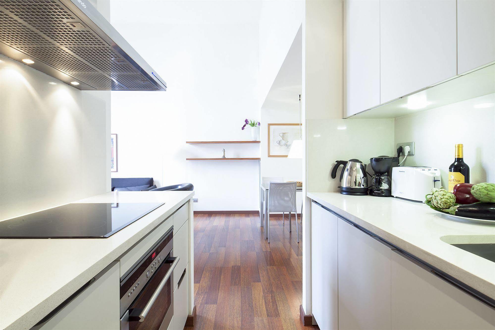 Inside Barcelona Apartments Mercat Экстерьер фото