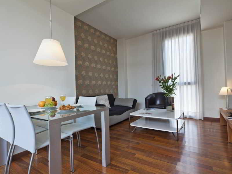 Inside Barcelona Apartments Mercat Экстерьер фото